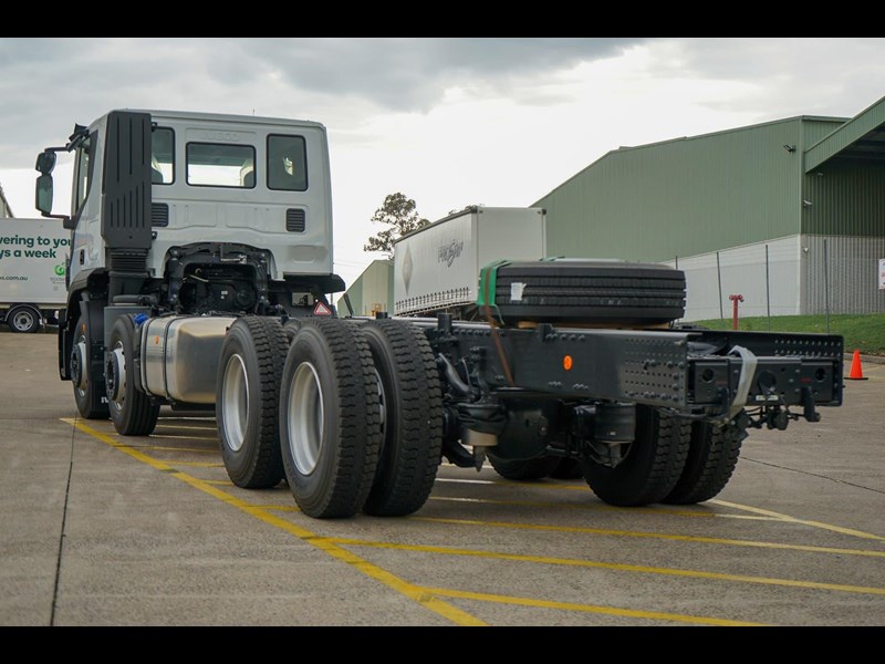 iveco stralis x-way 860954 013