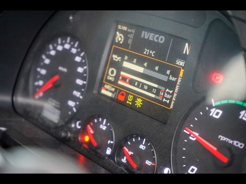 iveco stralis x-way 860954 037