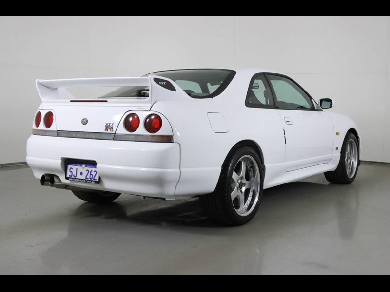 nissan skyline gtr 865195 013