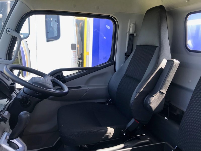 fuso canter 855053 049