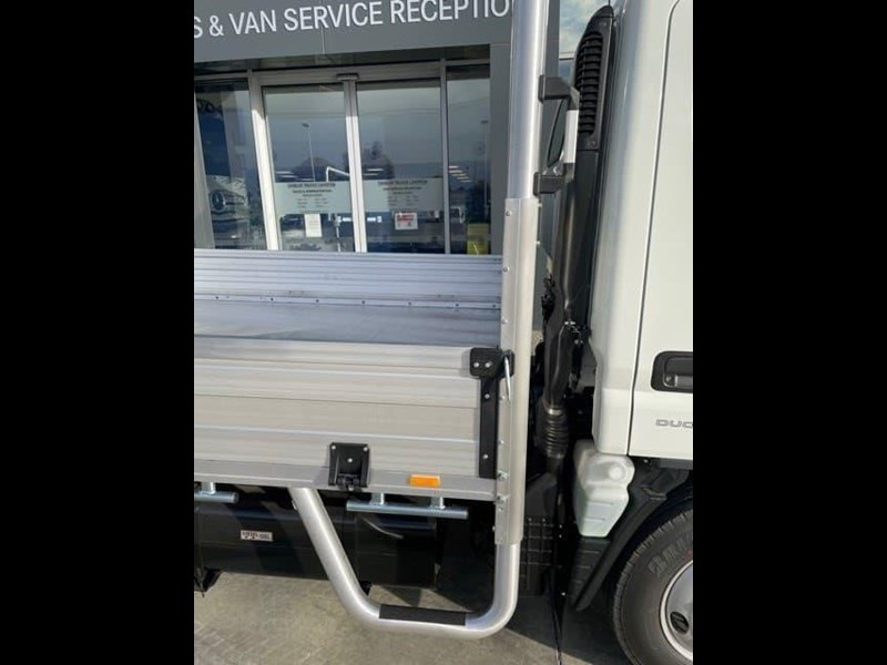 fuso canter 855053 015