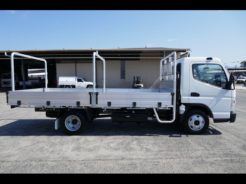 fuso canter 859631 013