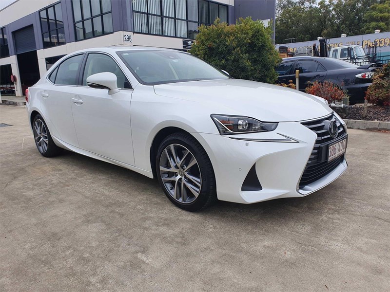 lexus is200t 865467 005