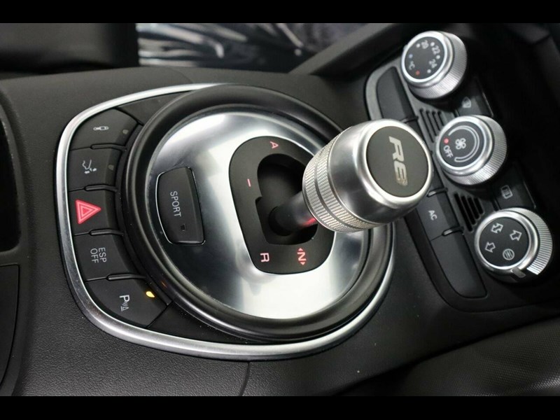 audi r8 865537 021