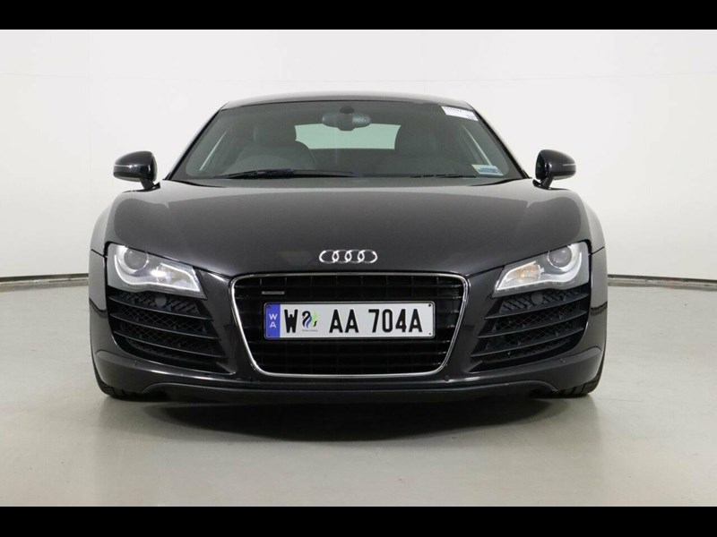 audi r8 865537 003