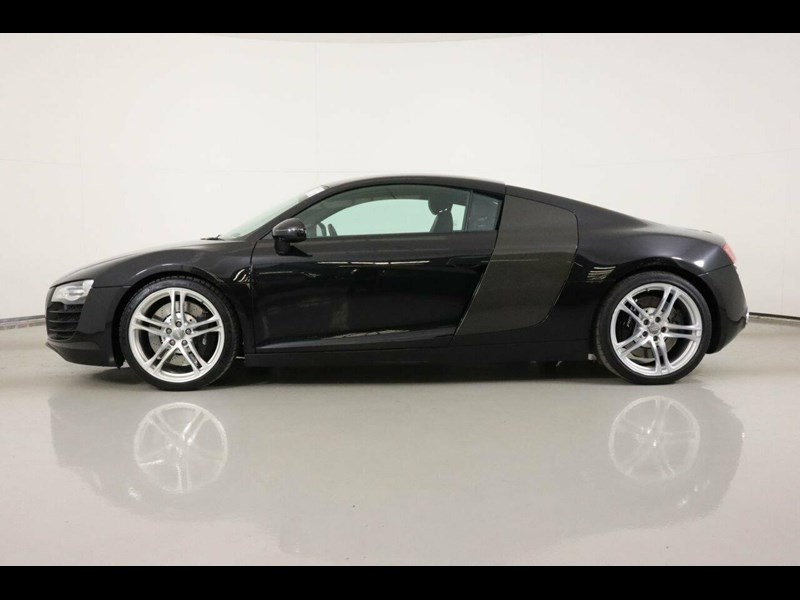 audi r8 865537 007