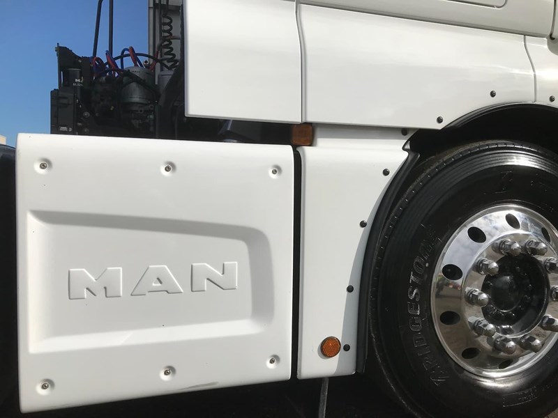 man tgx 26.580 851604 041