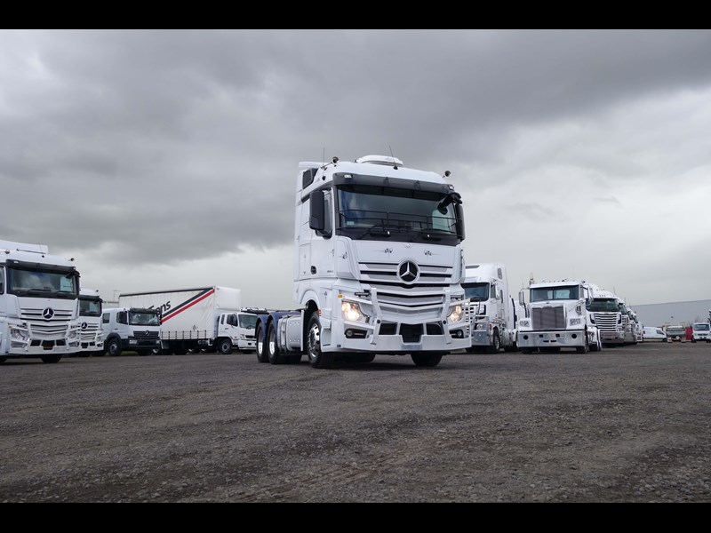 mercedes-benz actros 2663 865549 011