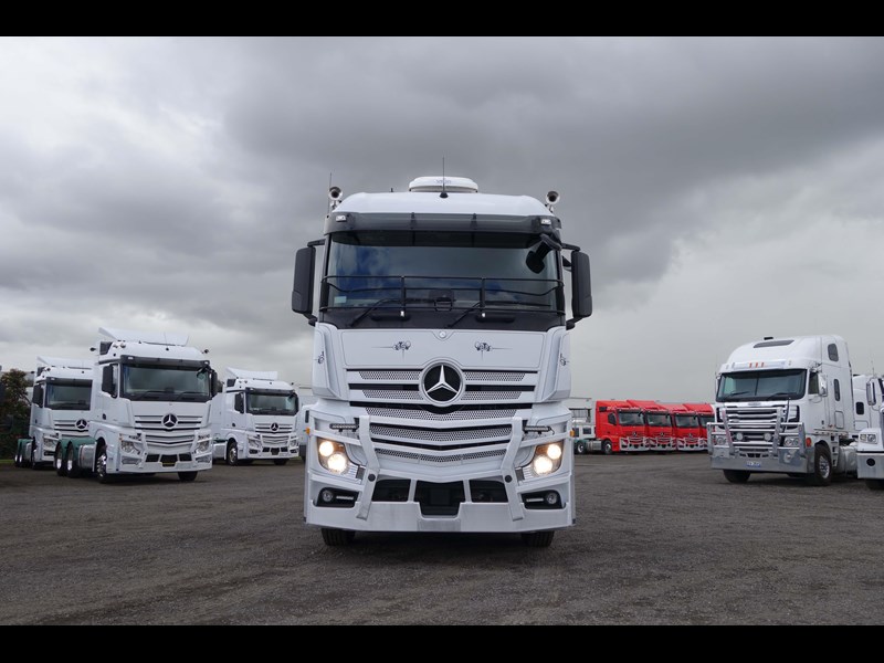 mercedes-benz actros 2663 865549 037