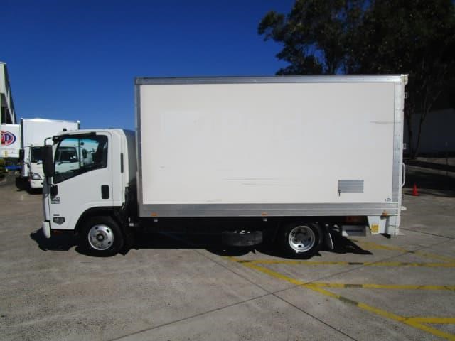 isuzu n series 843502 007