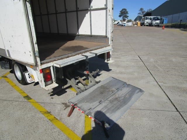 isuzu n series 843502 019