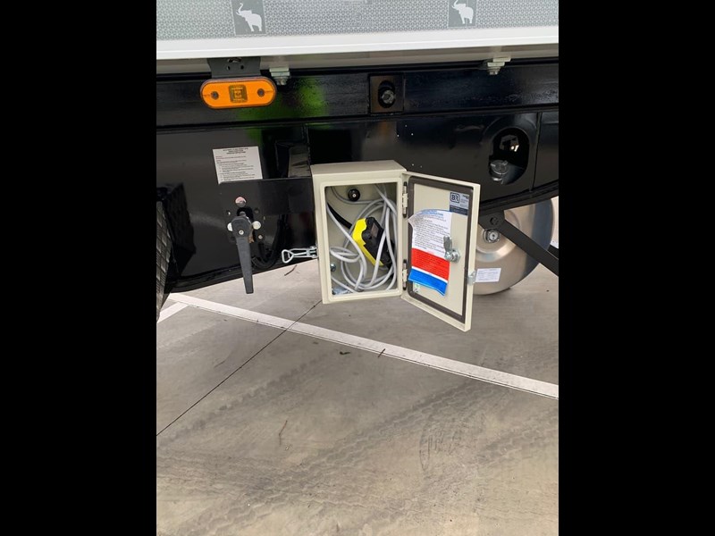 schmitz cargobull 12 pallet rollback a trailer floor loader 862569 055