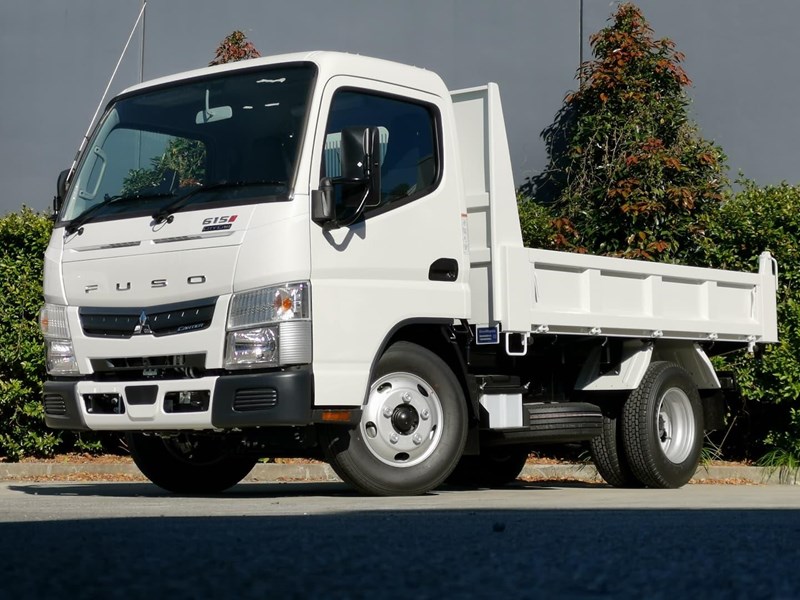 fuso canter 855470 001