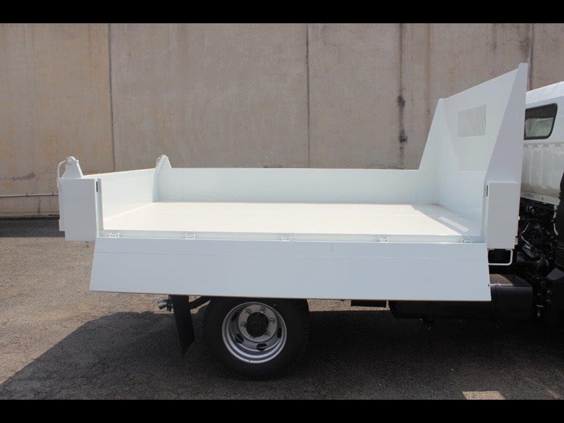 fuso canter 851160 021