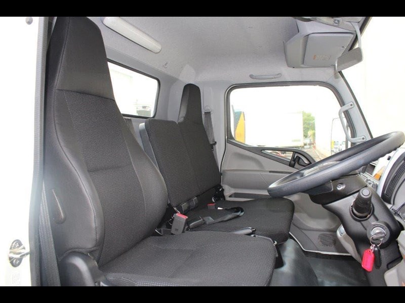 fuso canter 851160 011