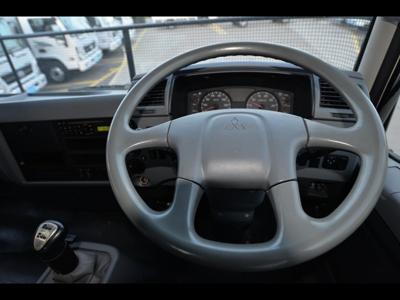 fuso fighter 842774 039