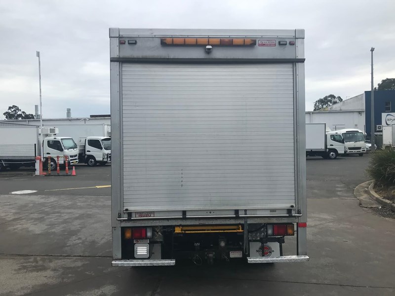 isuzu n series 854723 011