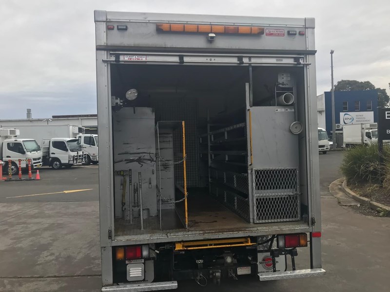 isuzu n series 854723 055