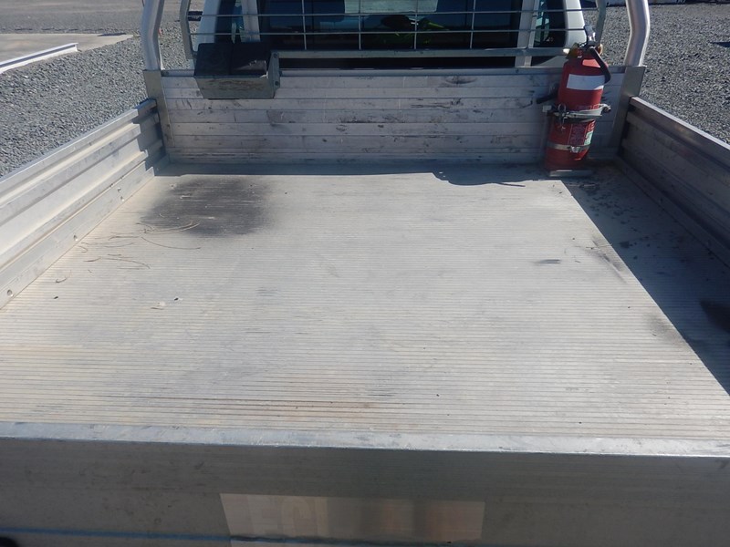 mitsubishi triton 866085 009