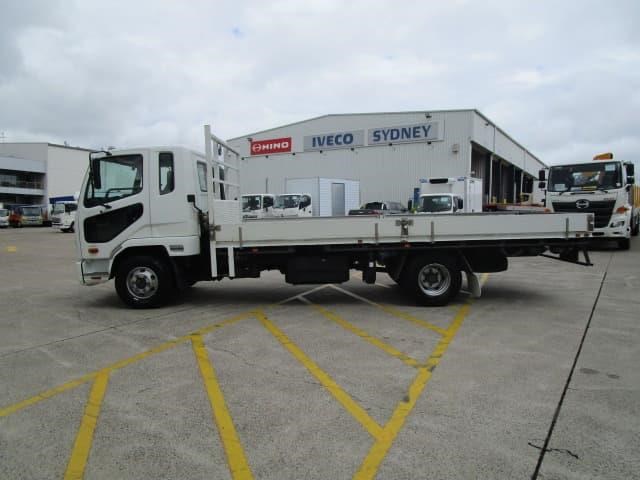 fuso fighter 831793 007