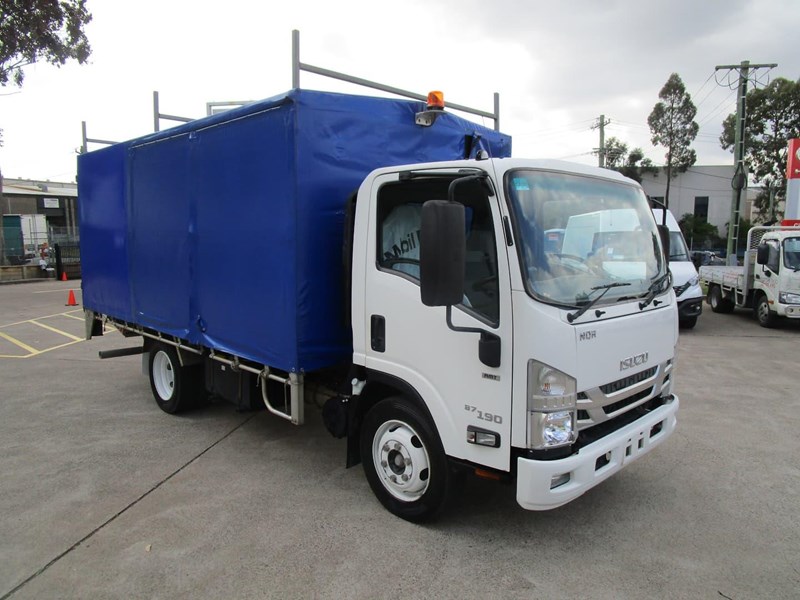 isuzu n series 856668 001