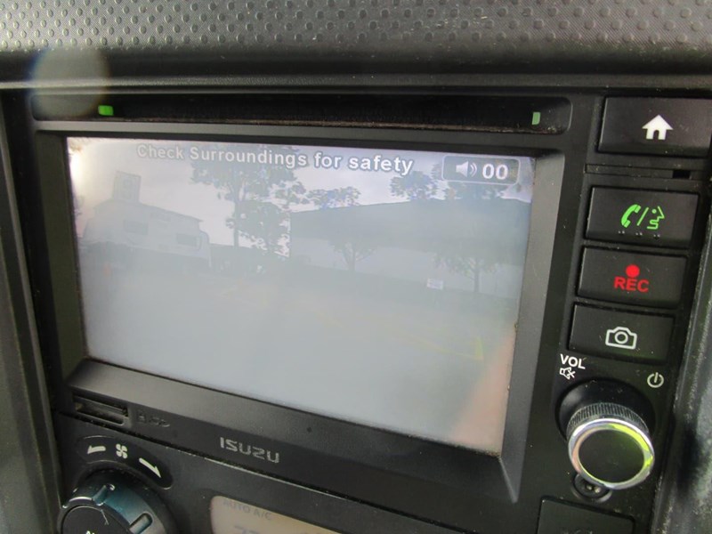 isuzu n series 856668 037