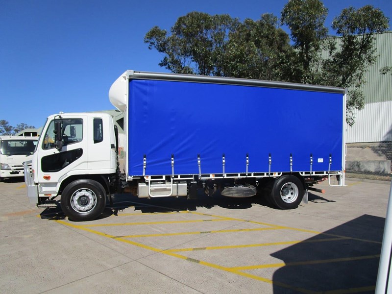 fuso fighter 863465 007