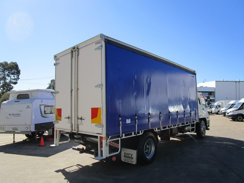 fuso fighter 863465 013
