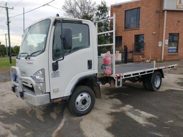 isuzu npr200 841734 001