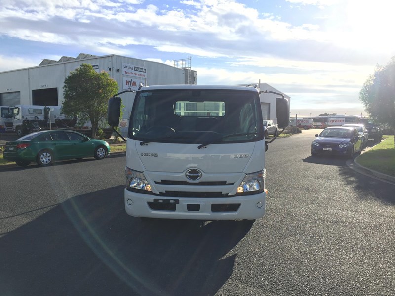 hino 300 series - 616 866112 007