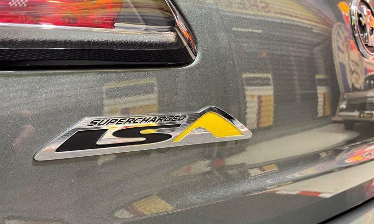 holden hsv 866170 033