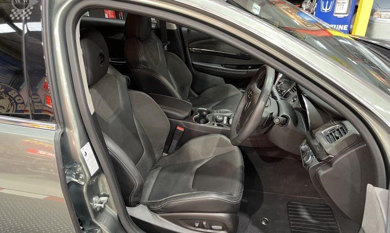 holden hsv 866170 065