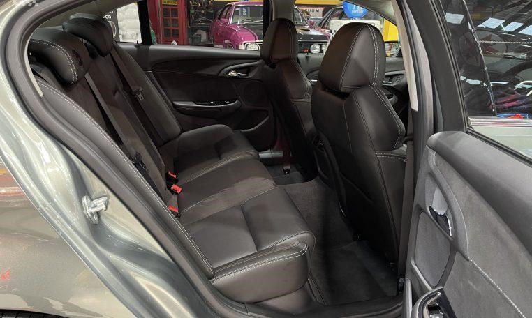 holden hsv 866170 071