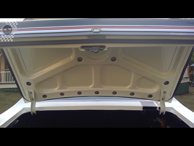 holden monaro 866174 075