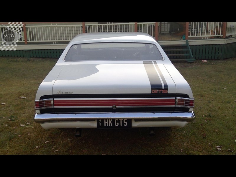 holden monaro 866174 011