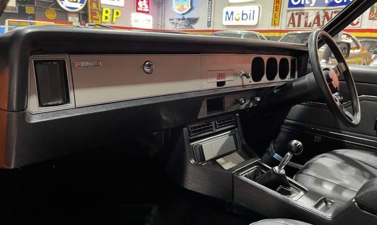 holden torana 866177 075