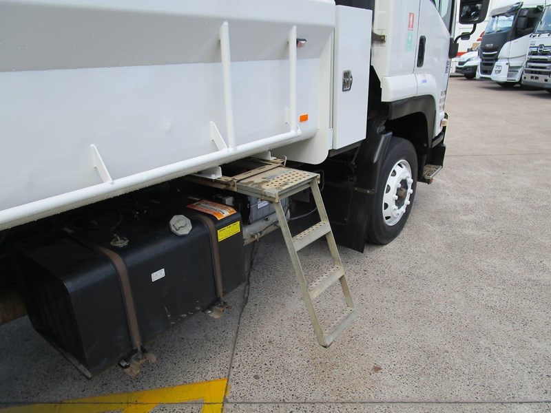 isuzu f series 862515 041