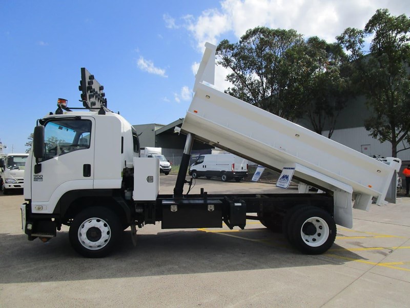isuzu f series 862515 007