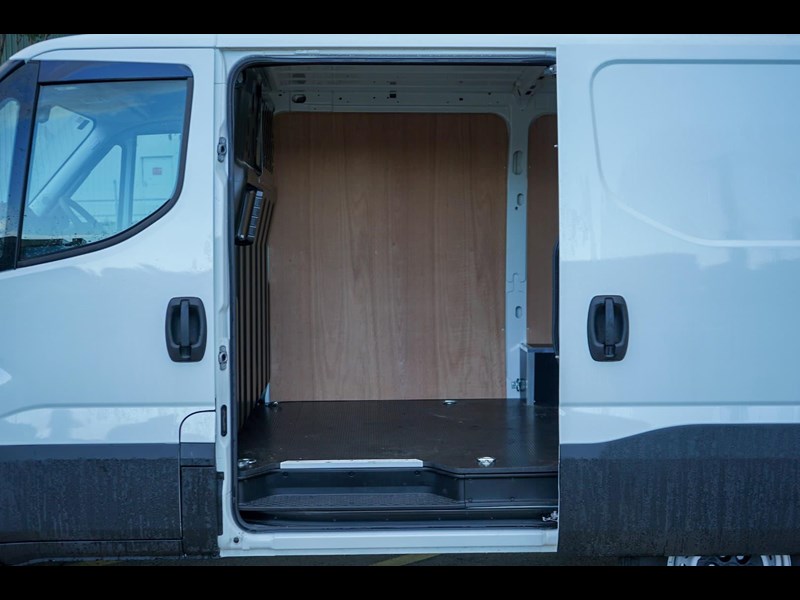 iveco daily 35s13 834157 015