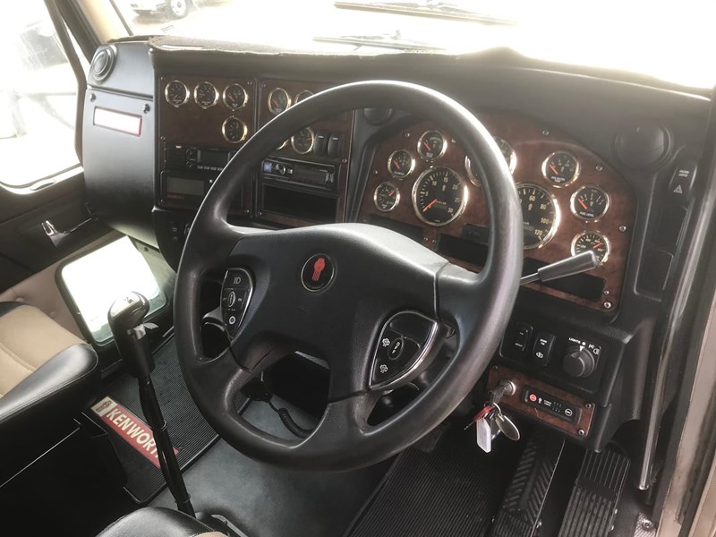 kenworth t409 862465 051