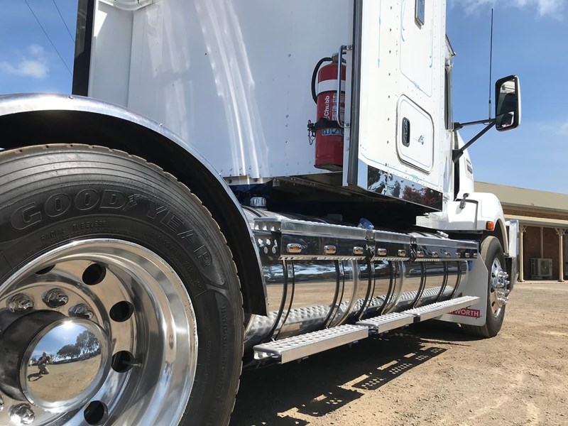 kenworth t409 862465 043