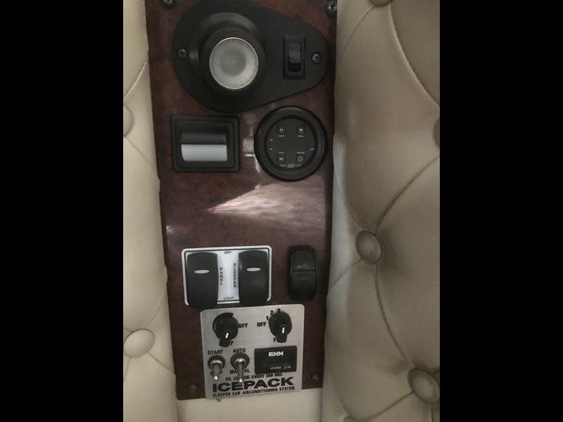 kenworth t409 862465 077