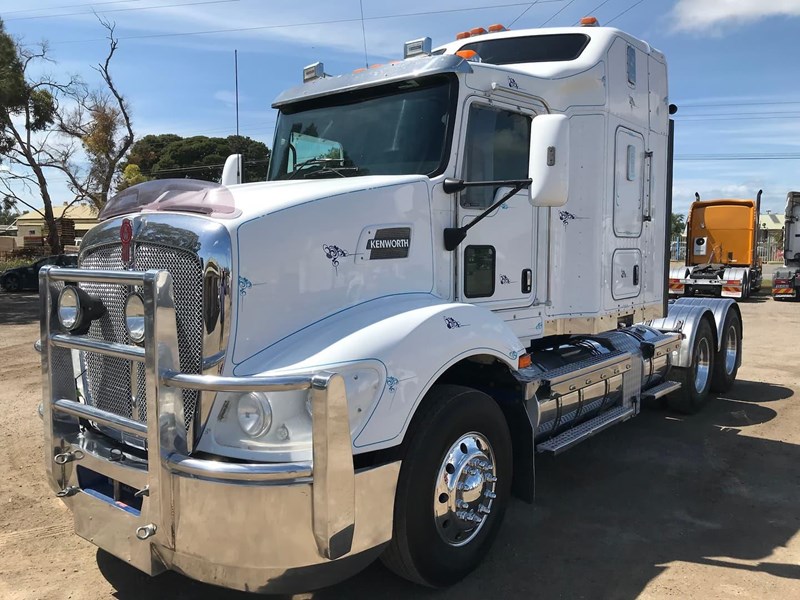 kenworth t409 862465 007