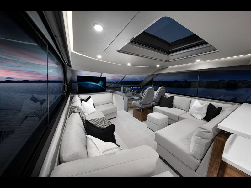 maritimo s60 sedan motoryacht 866349 021