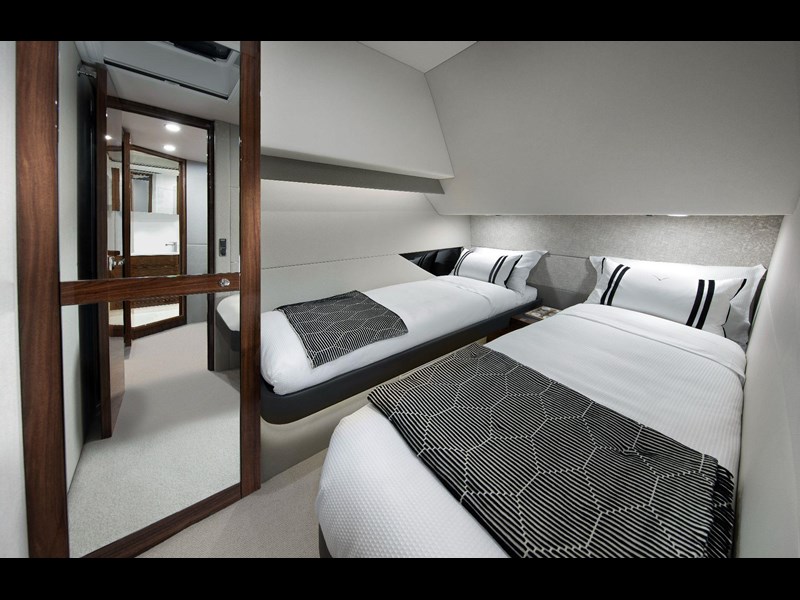 maritimo s60 sedan motoryacht 866349 023