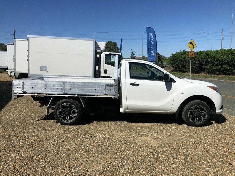 mazda bt-50 866471 011
