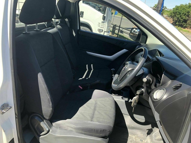 mazda bt-50 866471 015
