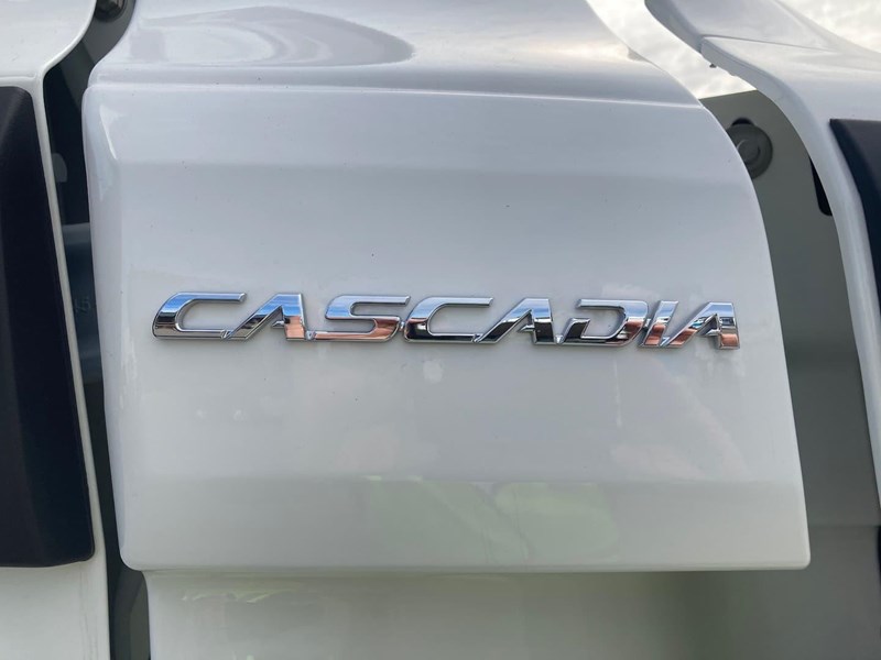 freightliner cascadia 126 844907 005