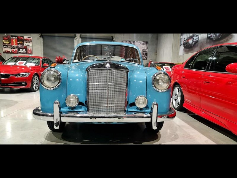 mercedes-benz 220s 866811 009