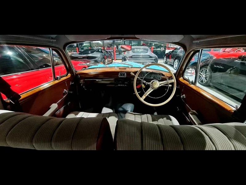 mercedes-benz 220s 866811 047